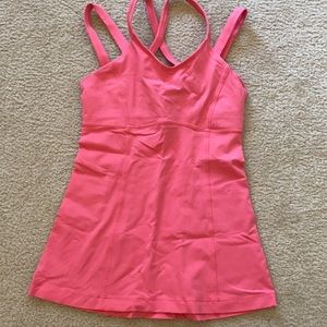 Lululemon workout tank